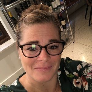 Meet your Posher, Rebecca